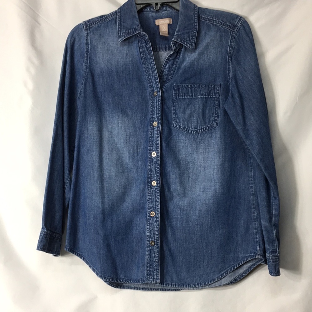 Chicos Women’s Denim Button-Down Size 0 Like-NEW Condition